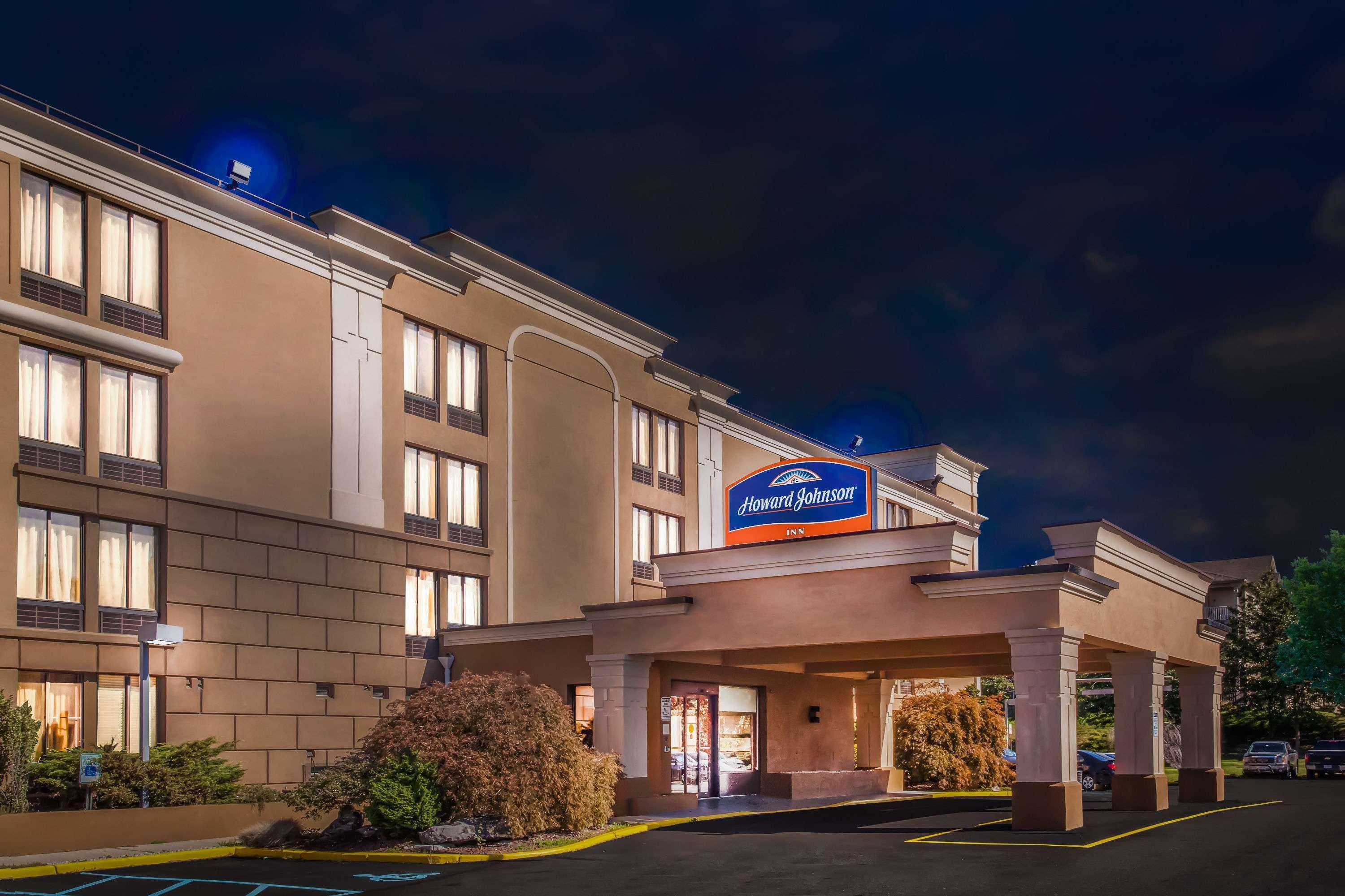 Howard Johnson By Wyndham Suffern Eksteriør bilde